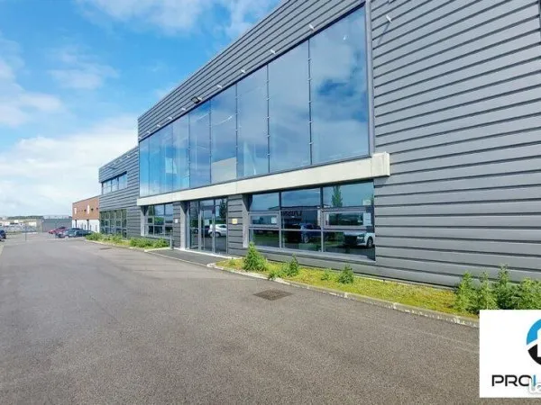 Bureaux 70 m² SAINT SAUVEUR