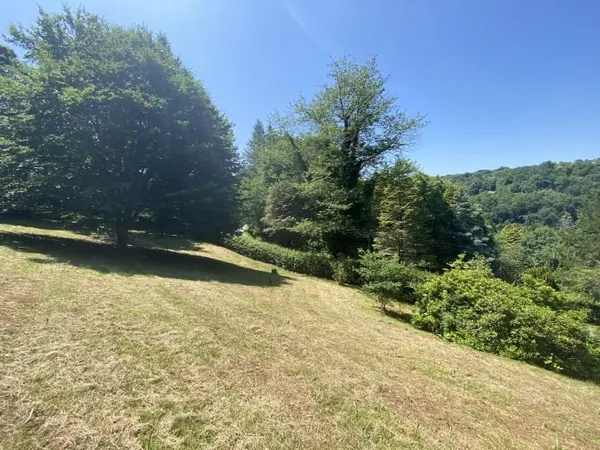 Terrain 2000 m²