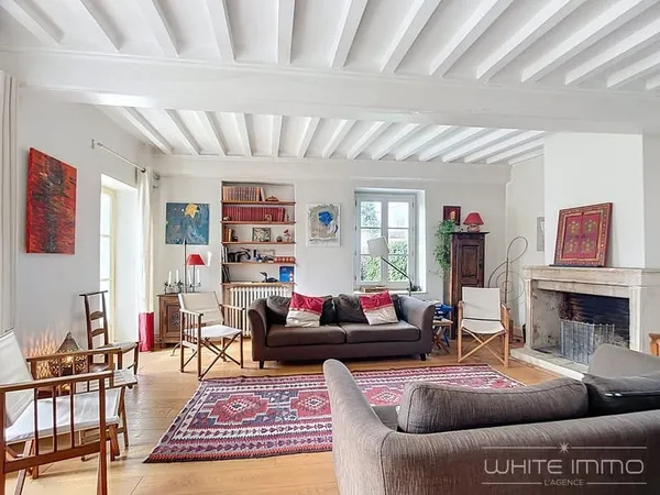 'MAGNOLIAS' - VENTE, FRANCHEVILLE LE HAUT, MAISON 245 M2, TE
