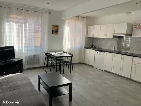 Appartement 43 m² lumineux La Ciotat centre