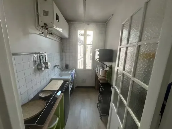 Appartement - T1 Bis - PARIS 18E ARRONDISSEMENT - 1350