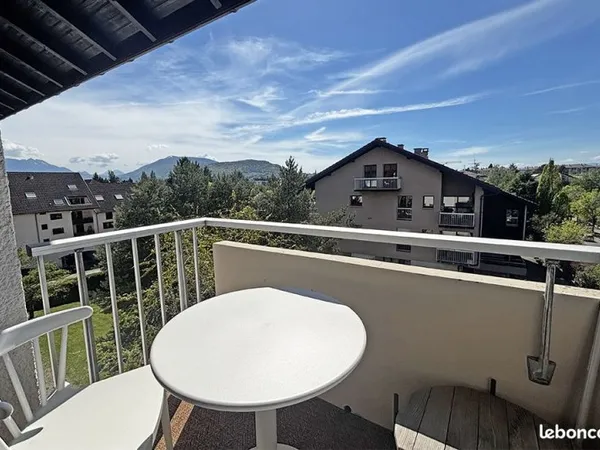 Très joli T1bis sur le bas d'Annecy le Vieux