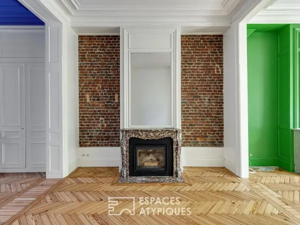 Appartement au coeur d'une maison bourgeoise face à un parc