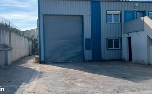 Hangar 100m2 + terrain 200m2