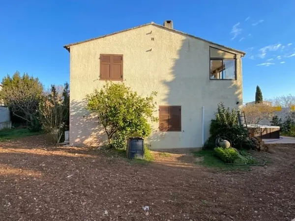 Maison 130 m² avec T2 indépendant - Terrain 662 m²