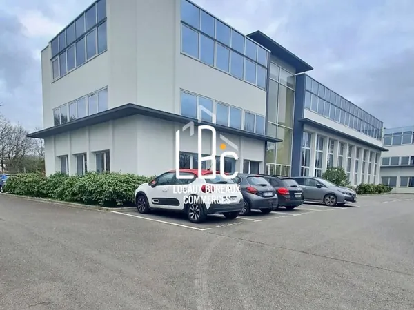 Carquefou - Plateau de bureaux 307 m² à louer