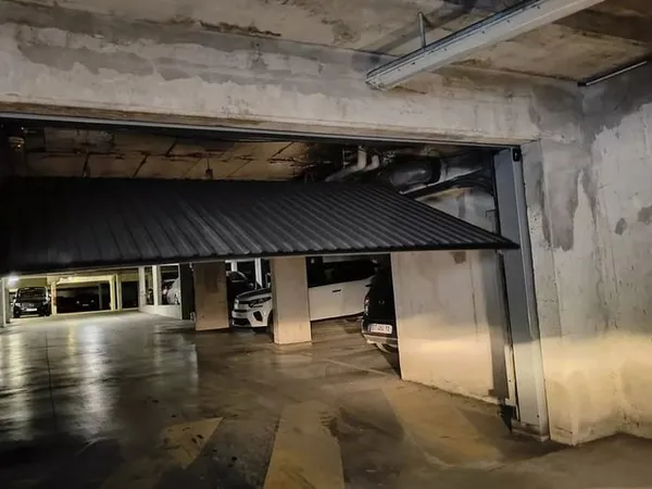 Parking 12 m²