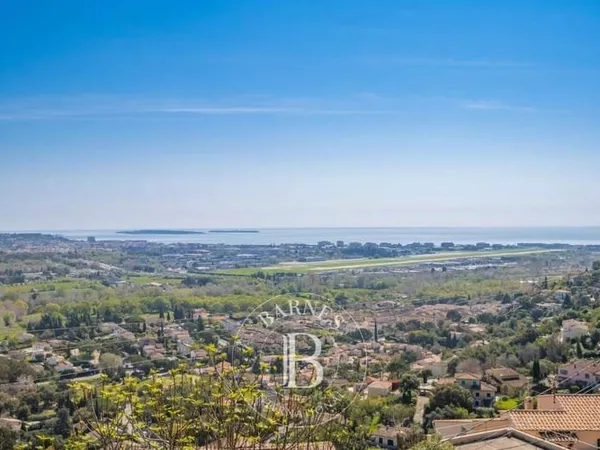 Villa 6 pièces 204 m²