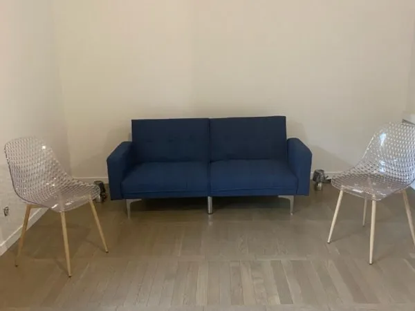 Loue Grand studio meublé, Courbevoie (92) limite Neuilly très récent - 34m²