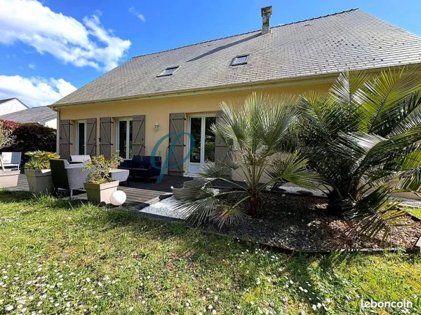 Maison 8 pièces 205 m²