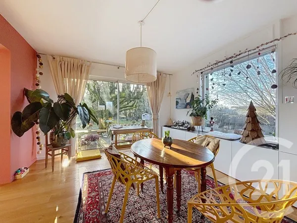 Maison 5 pièces 110 m²