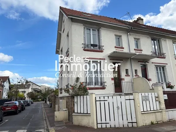 APPARTEMENT/MAISON TROIS CHAMBRES RER