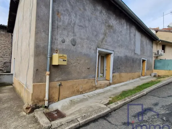 MAISON DE VILLAGE