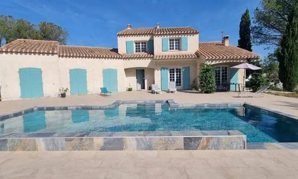 Maison 9 pièces 220 m²