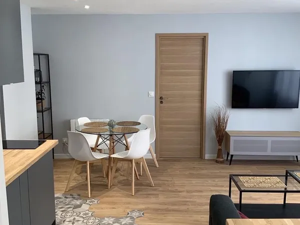 🏡 Chambre à louer - Disponible à partir du 30 mars