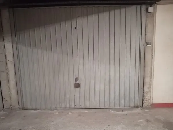 Garage à louer à Caluire rue Pasteur