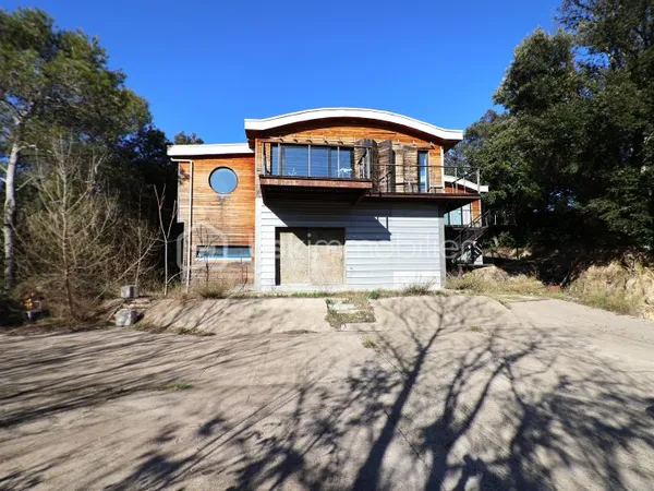 Maison 9 pièces 260 m²