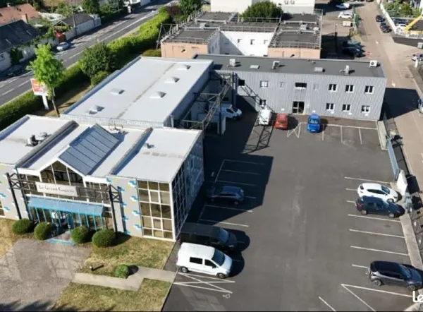 Bureau / espace de stockage sécurisé - site fermé - accès 7j/7