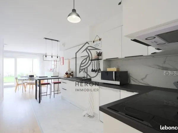 Studio 1 pièce 39 m²
