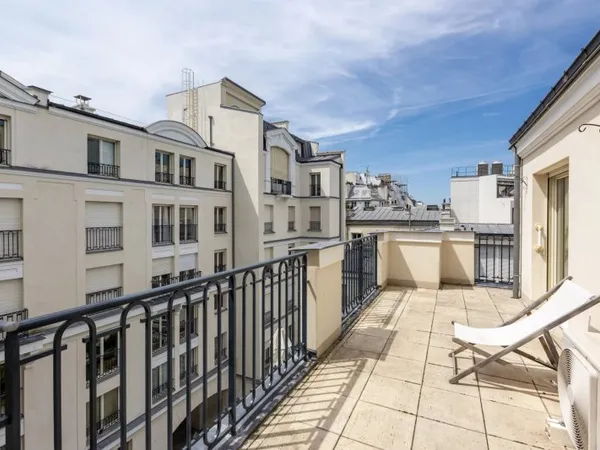 Vends appartement 57m² Paris 17ème - Parc Monceau - 2 pièces avec terrasse en résidence de services