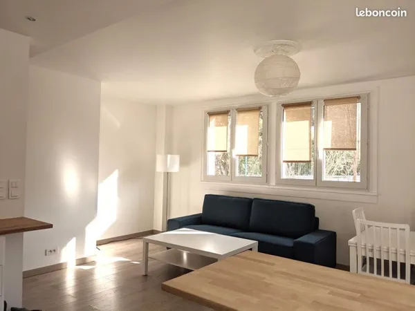 Appartement meublé 3 pièces, cave et parking