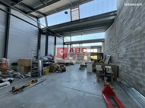 LOCAL D'ACTIVITE 455 m² VENDARGUES