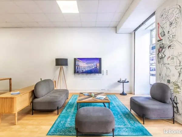 Local commercial 166 m² Nice