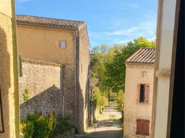 Maison de village à rénover - exposition sud