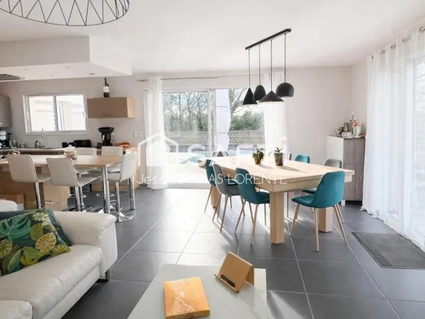 1 suite, 3 chambres et 1 bureau!