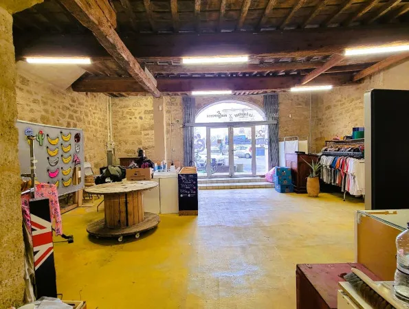 Local commercial 110 m²