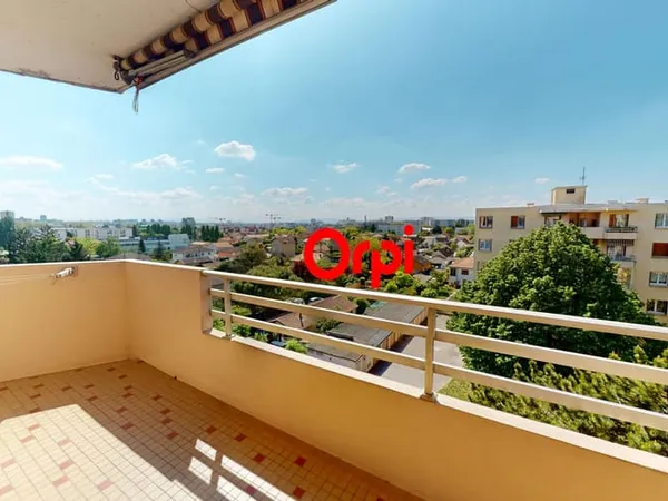 Appartement 4 pièces 82 m²