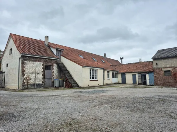 Corps de ferme avec de nombreuses dependances !