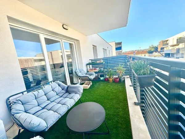 Appartement T2 avec terrasse et parking à Narbonne