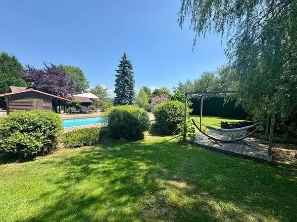 Maison 12 pièces 250 m²