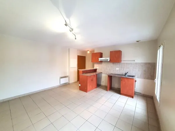 Hyper centre de Saint-palais, appartement T2 dans résidenc