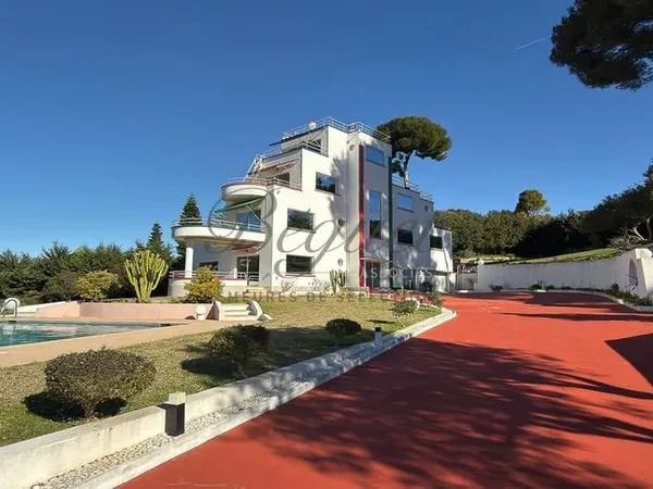Alpes-Maritimes - Antibes 06160 - Maison 347 M² - 5 Chambres - P