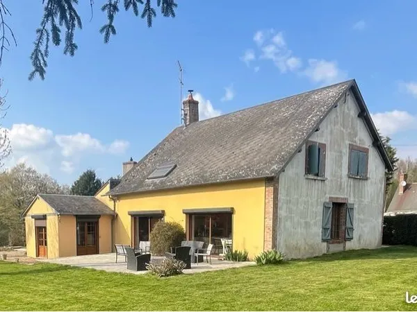 Maison familiale 5 chambres avec jardin de 1ha et mare