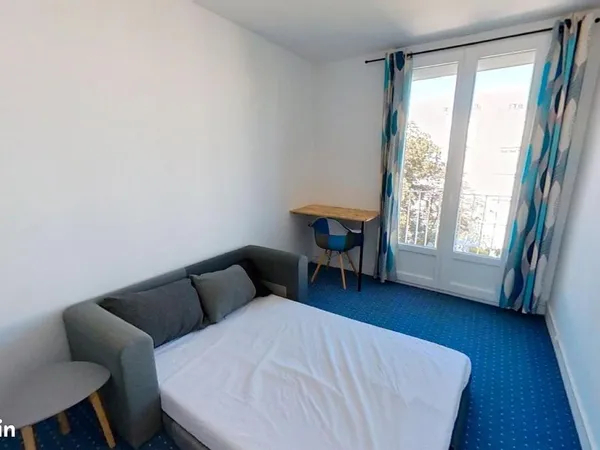 Chambre 4 pièces 64 m²