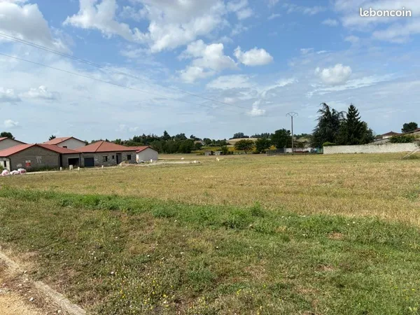 Terrain constructible de 625 m2