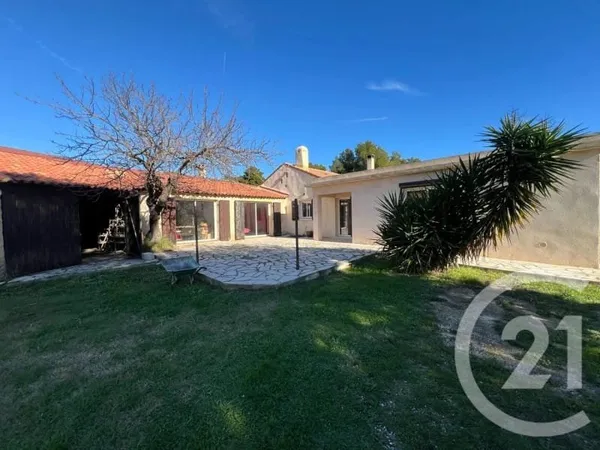 Maison 5 pièces 240 m²