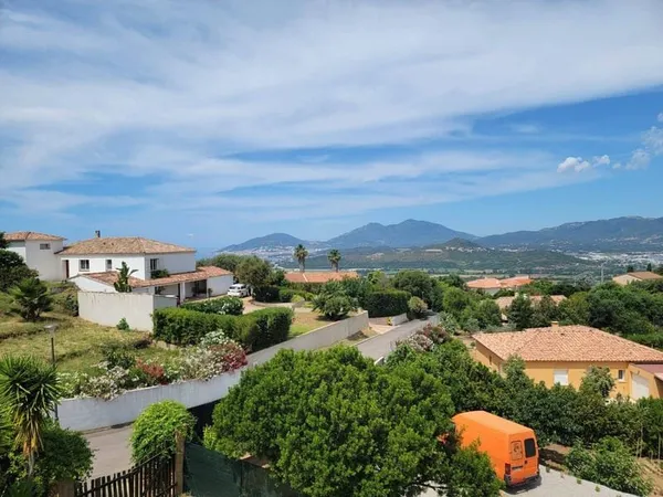 Villa 5 pièces 130 m²