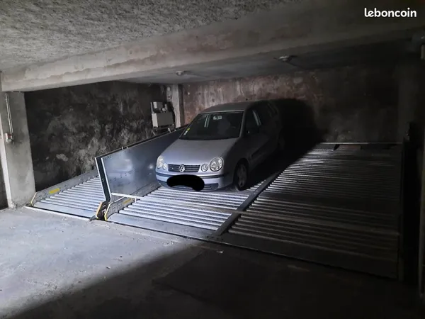 Vends place stationnement Lyon 7 secteur Mazagran