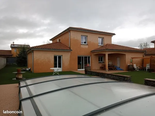AU CALME avec Piscine - Location chez l'habitant à St Jean de Touslas (69700 Beauvallon - 1/2 h de L