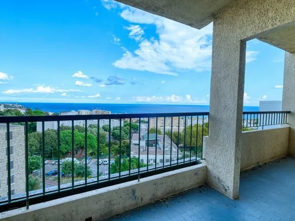 Appartement Bastia 3 pièce(s) 69 m2 Bastia sud vue mer
