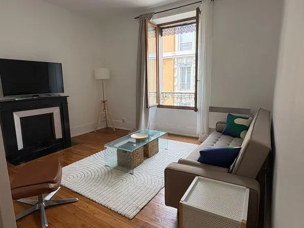 Appartement Caserne de Bonne - Meublé Rénové - Disponible immédiatement