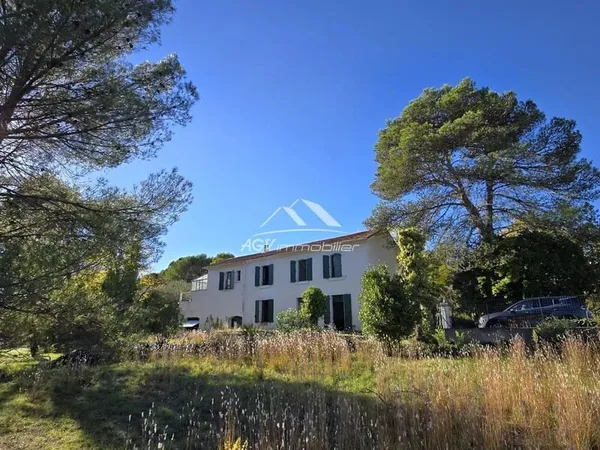 Sud Alès , Mas de 120 m² avec garage sur 2850 m² de terrain
