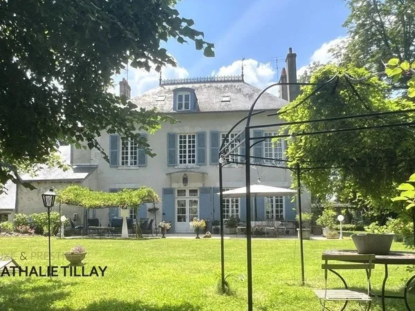 St jean le Blanc, proche Orleans, à vendre, maison de Maitre du XIX eme de 423 M² habitables, 490 AU