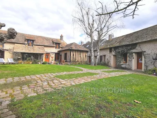Complexe immobilier de 517m2 utile