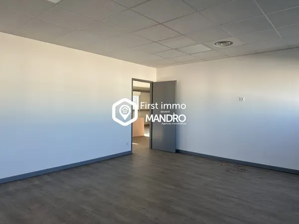 Local commercial 100 m²