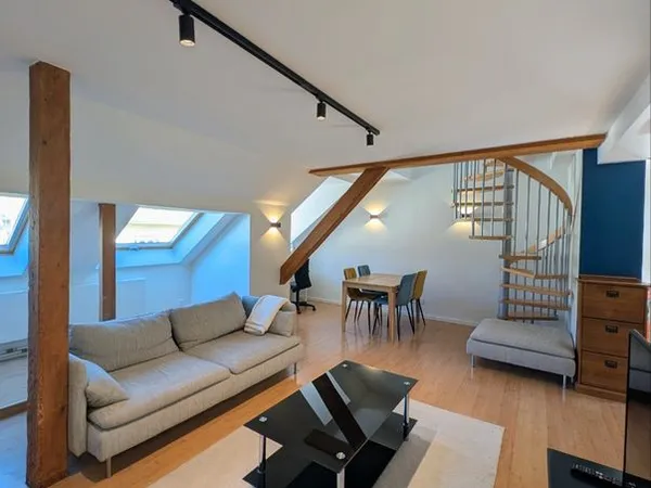 T3 meublé 75 m² (115 m² brut) en duplex — Metz Sablons